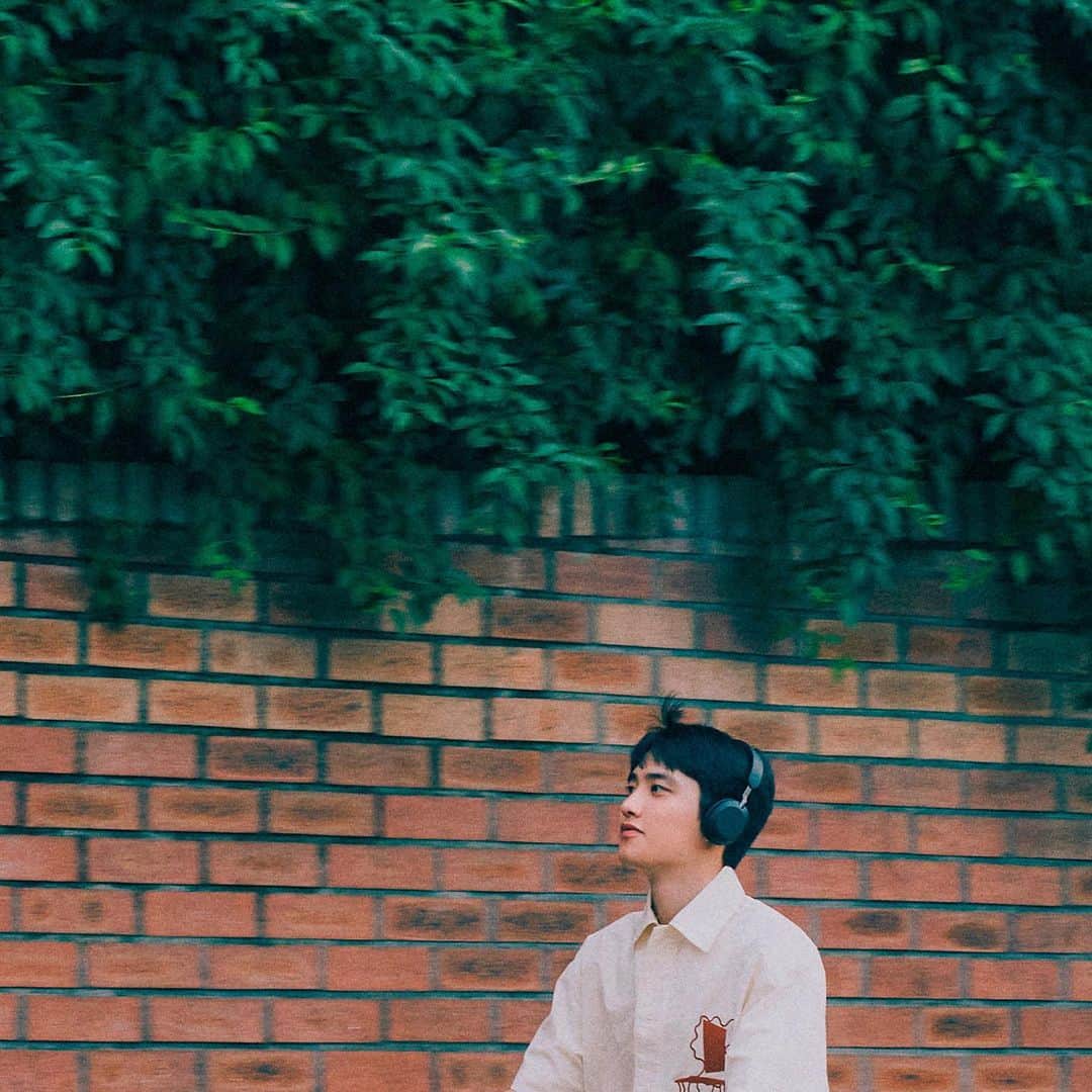 EXOさんのインスタグラム写真 - (EXOInstagram)「D.O. 디오 The 1st Mini Album [공감]  🎧 2021.07.26. 6PM KST  #디오 #DO(D.O.) #공감 #엑소 #EXO #weareoneEXO」7月23日 0時02分 - weareone.exo