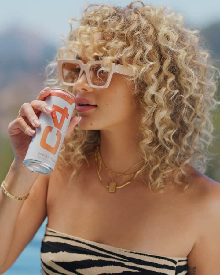 ジャスミン・サンダースのインスタグラム：「It's the Energy for me... the natural energy that is @c4energy 🔋🌱」