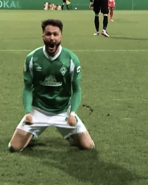 レオナルド・ビッテンコートのインスタグラム：「@feelsoccergmbh ⚽️」