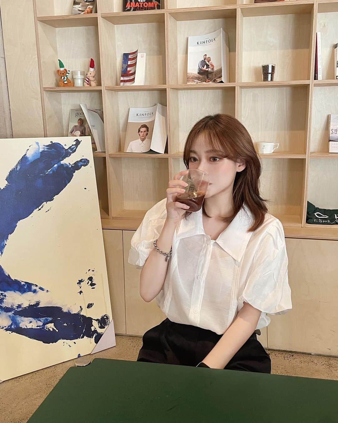 ウィ・ソンヒさんのインスタグラム写真 - (ウィ・ソンヒInstagram)「나 이제 아아 잘 마셔☕️」7月23日 21時04分 - _seong_hee