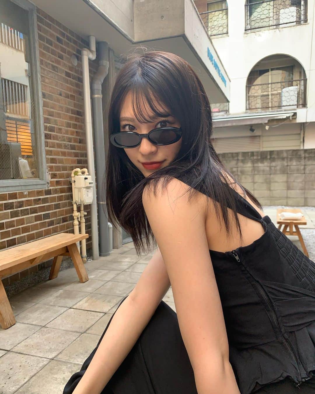 小山莉奈さんのインスタグラム写真 - (小山莉奈Instagram)「더워」7月23日 22時12分 - koyama_rina