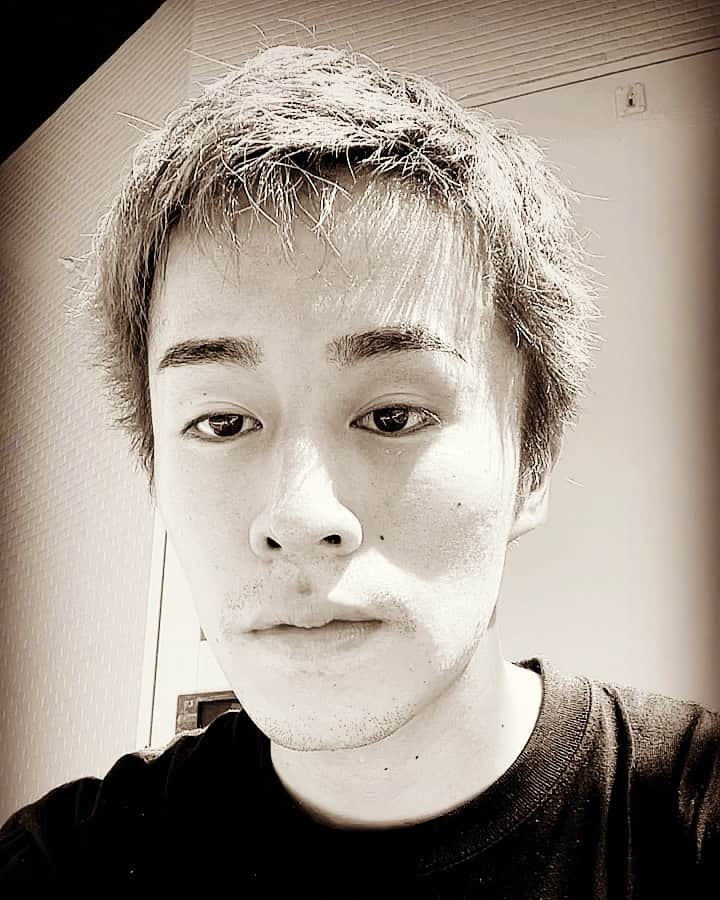 のインスタグラム：「👽」