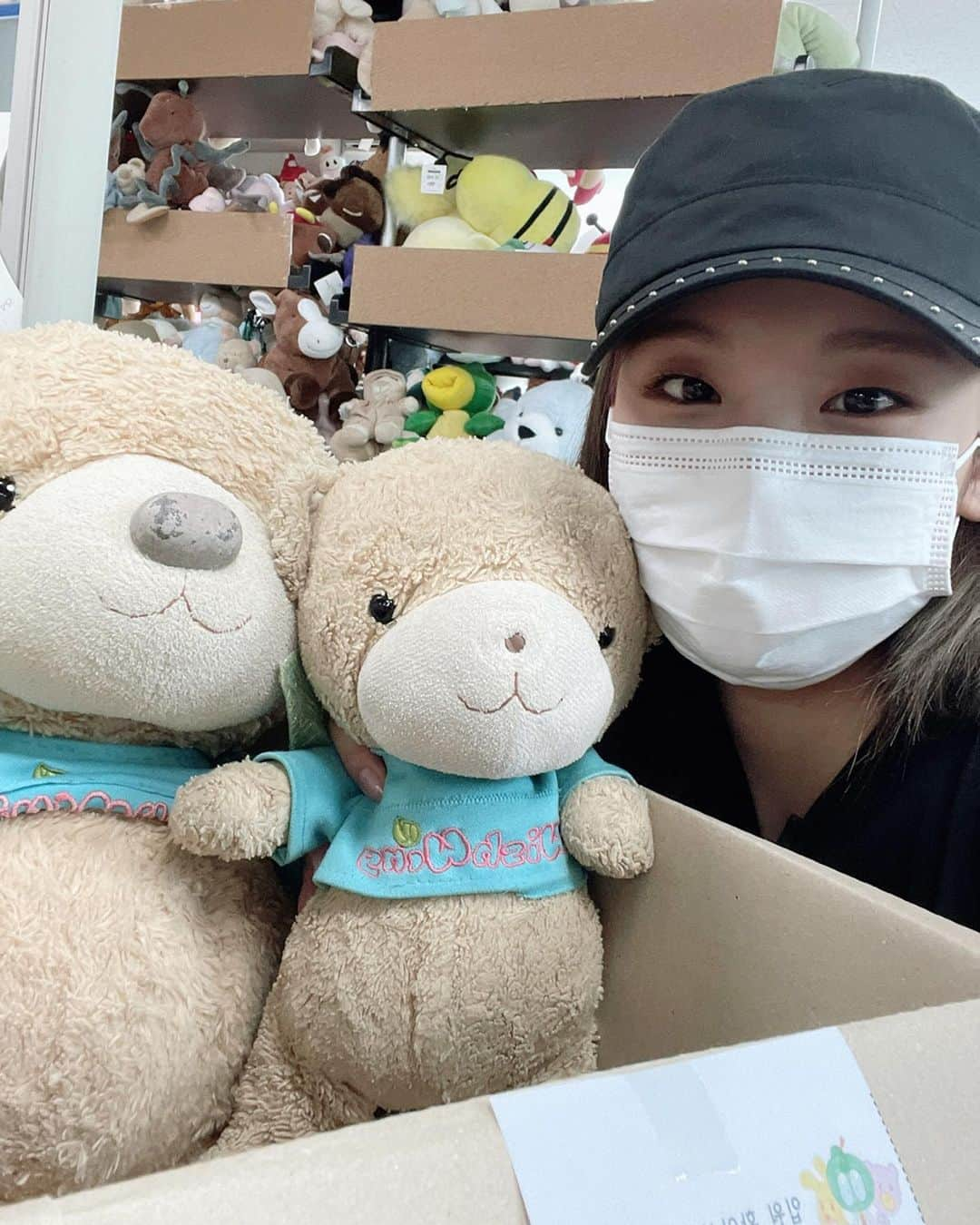 ITZYさんのインスタグラム写真 - (ITZYInstagram)「YEJI's VLOG on ITZY YouTube🧸 Check it out now!🖤」7月23日 18時22分 - itzy.all.in.us