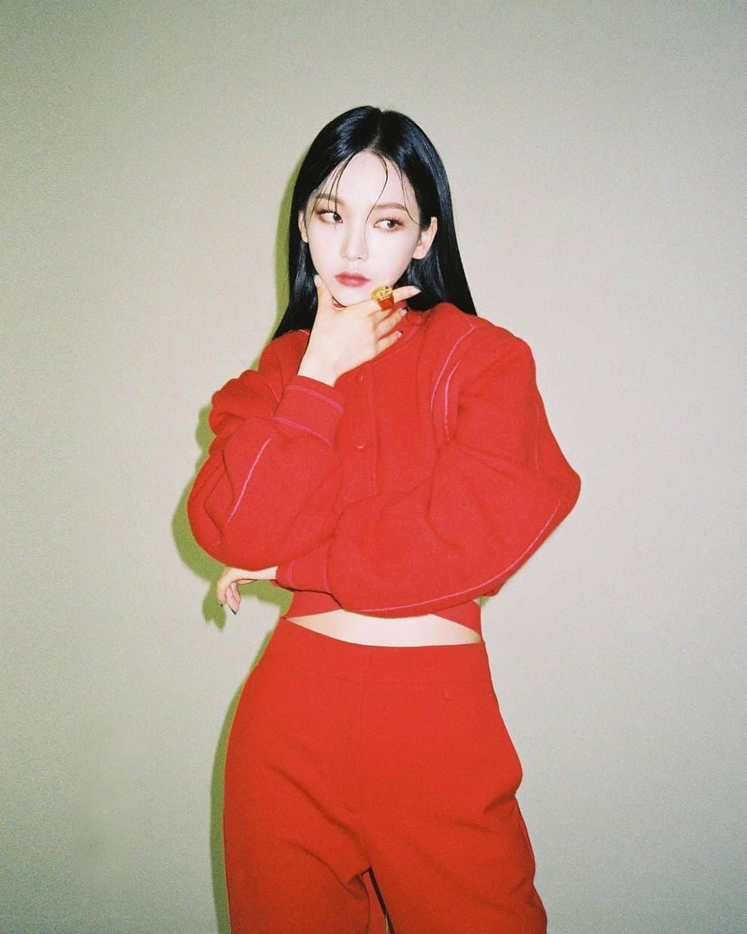 aespaさんのインスタグラム写真 - (aespaInstagram)「@theglassmagazine @givenchyofficial @matthewmwilliams  #KARINA #카리나 #aespa #æspa #에스파」7月23日 19時27分 - aespa_official