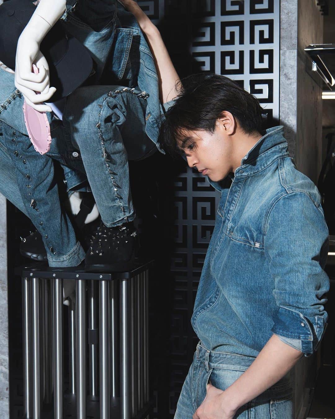 片寄涼太のインスタグラム：「Congratulations for the renewal opening of the Givenchy store in Hankyu Men’s Osaka. It’s the first store designed by Mathew M. Williams! I hope that everybody enjoys the new designs and atmosphere of the store! @givenchyofficial  @matthewmwilliams  #HankyuMensOsaka」