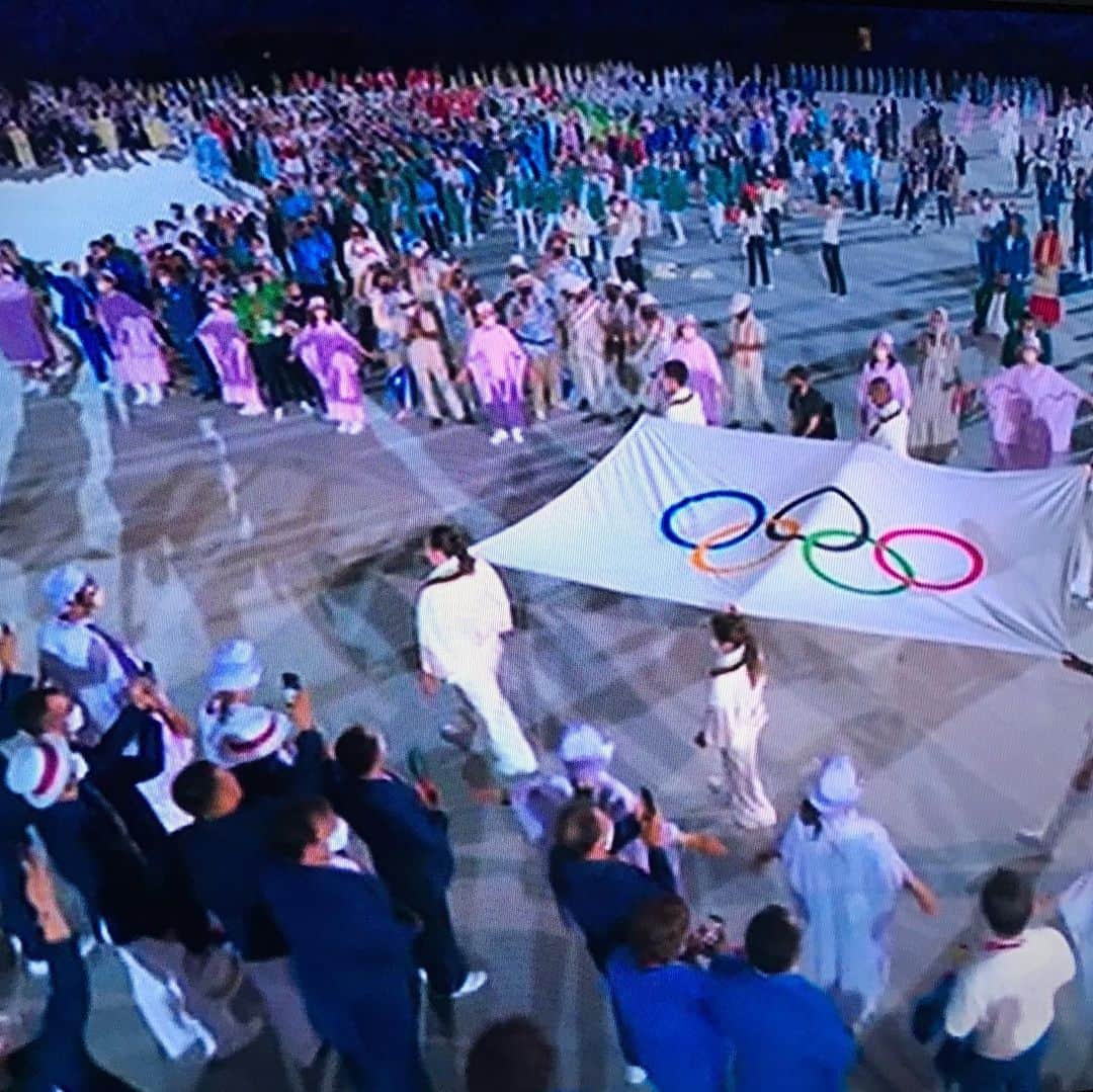 Remiwaのインスタグラム：「Olimpiadi Tokyo 2020 - La trentaduesima edizione è iniziata ❤️🧡💛💚💙💜  . . . #olimpiadi2020 #tokyo #tokyo2020 #tokyo2020🇯🇵 #japan」