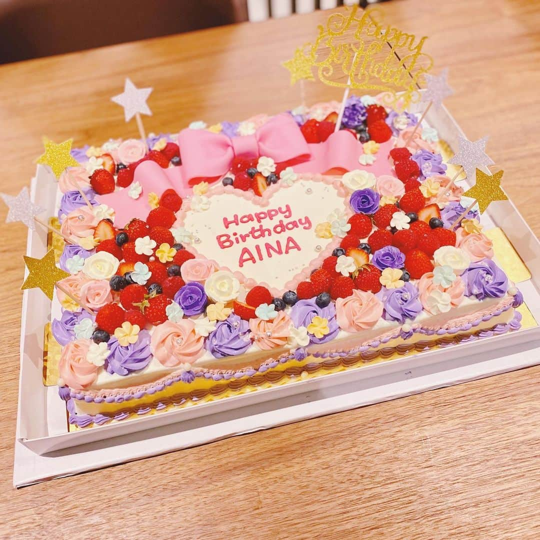 鈴木愛奈さんのインスタグラム写真 - (鈴木愛奈Instagram)「Aina Suzuki  1st Live Tour ring A ring - はっぴーにゃーすでぃ♪ -  無事終了しました🎵 ありがとうございました😊  #happybirthday #鈴木愛奈 #Aina Suzuki」7月23日 23時26分 - ainasuzuki_info