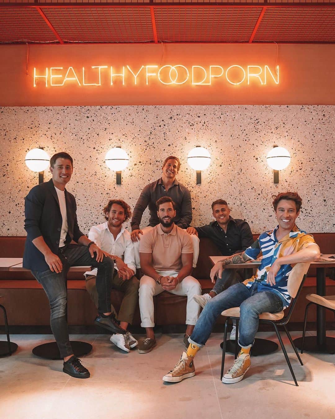 ボージャン・クルキッチのインスタグラム：「Me hace especial ilusión formar parte de proyectos que impulsen hábitos saludables y sirvan para cambiar la vida de las personas gracias a la comida real.  ¡Cuidarse puede ser un placer y en Nacked&Sated Bilbao lo vamos a demostrar! 🥑🍩🙌🏻 Además, me acompañan grandes amigos para hacerlo posible. 🤝😜 @ibaigomez @gotzonmantuliz @chefbosquet @endika_montiel @marcosllorente @marinocid  #comesinremordimientos   I really enjoy being a part of projects that promote healthy habits and help to change lives through real food. Looking after yourself can be a pleasant experience and we at Nacked&Sated Bilbao are going to prove it! 🥑🍩🙌🏻 What makes it even better is that I’m joined by some great friends to make it all possible.🤝😜 @ibaigomez @gotzonmantuliz @chefbosquet @endika_montiel @marcosllorente @marinocid  #comesinremordimientos」