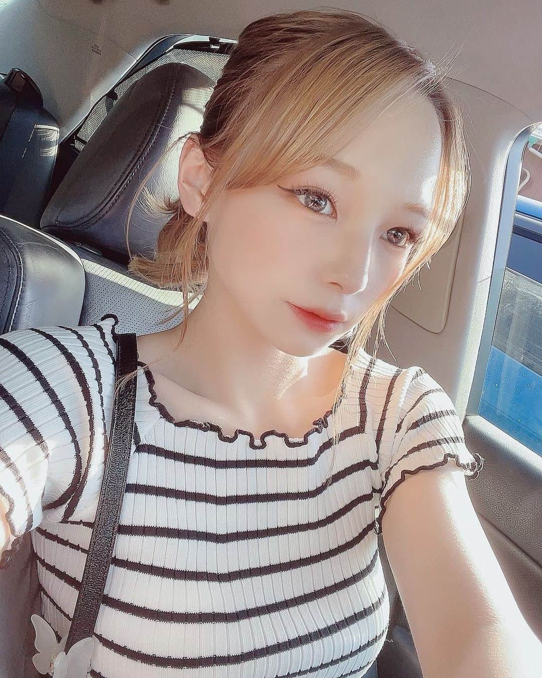 鈴木ユリアのインスタグラム：「. DMくれる子たくさんありがとうだけど なんとか生きてるみたいだから安心してね🦋 . あぢいからみんな気をつけるんだぞっ 以上鈴木」