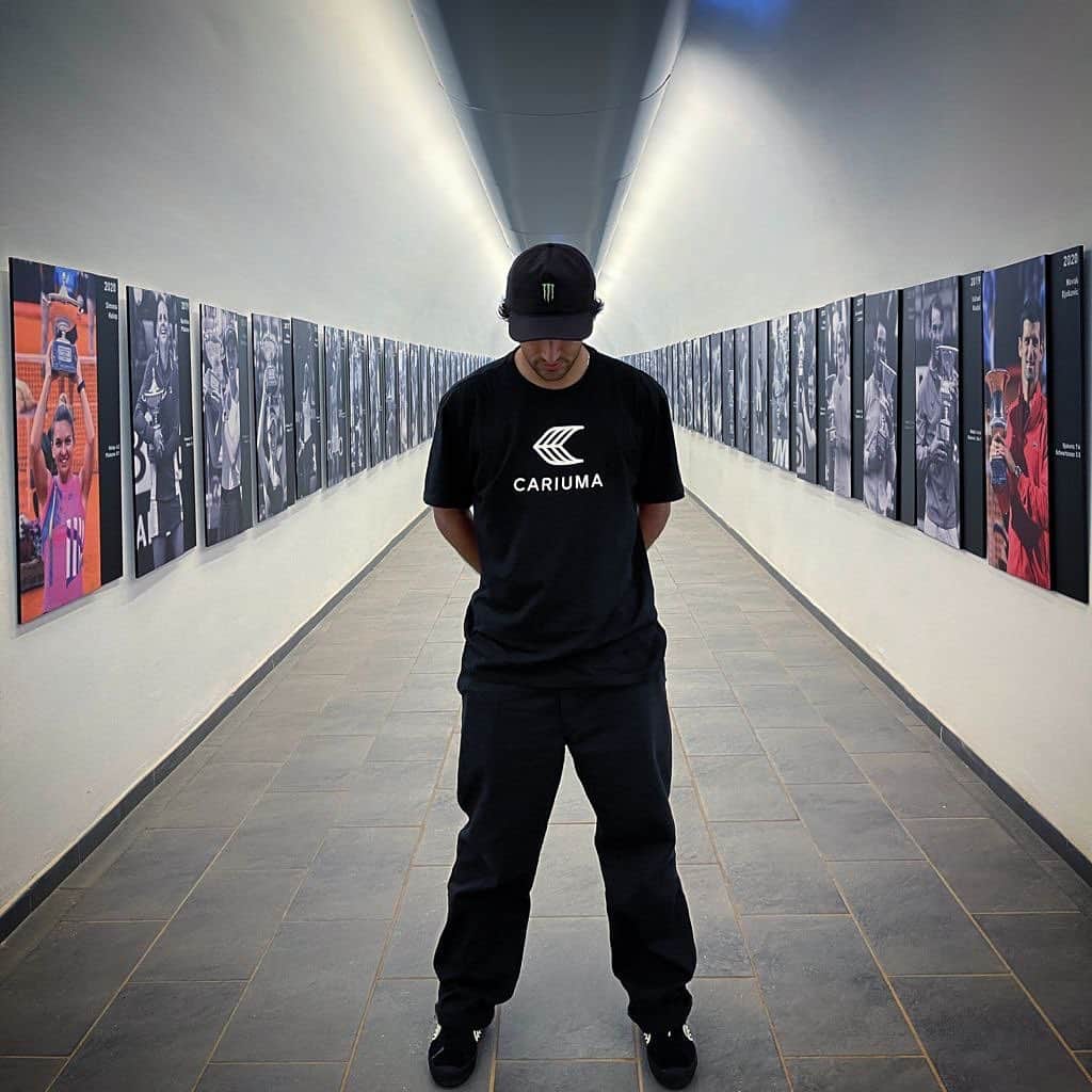 ケビン・ホーフラーのインスタグラム：「A look at the last year: Thank You!@cariumaskateboarding”」