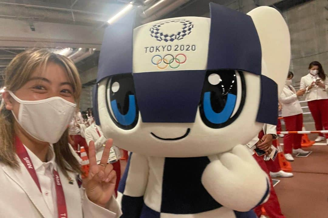 都築有夢路さんのインスタグラム写真 - (都築有夢路Instagram)「開会式‼︎openingceremony‼︎🇯🇵🇯🇵 沢山の応援メッセージありがとう😊❤️🙏」7月24日 10時09分 - amurotsuzuki