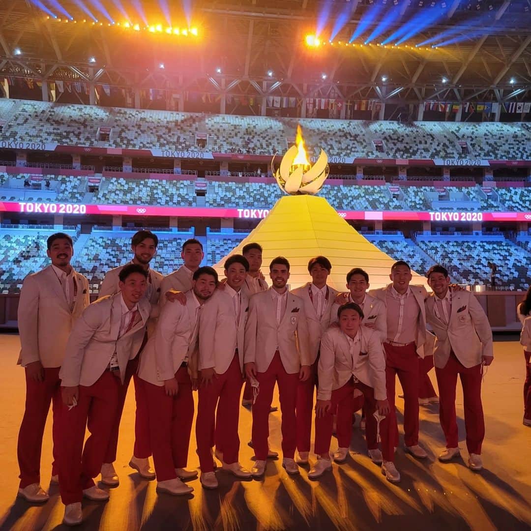 岩下祐太のインスタグラム：「昨日は開会式でした🤩 改めて日本選手団として身の引き締まるような式典でした！ 本日は21:30~🆚デンマーク🇩🇰 日本代表として誇りを持って闘いますので応援よろしくお願いします🙇 #東京2020オリンピック #ハンドボール #彗星japan」