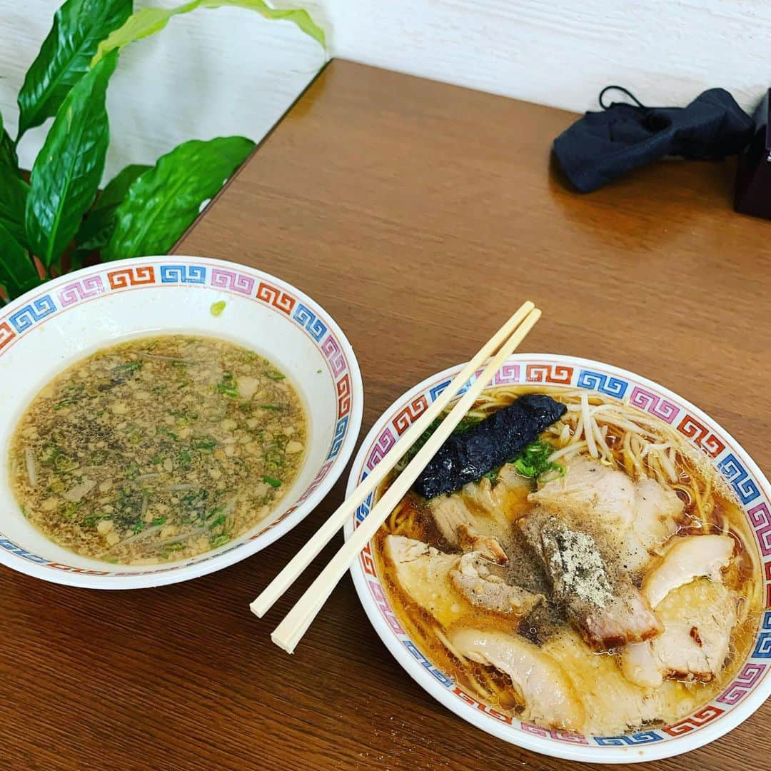 金村義明さんのインスタグラム写真 - (金村義明Instagram)「滝野、社インターからすぐ 大橋ラーメン滝野店 11時3番目の客、おばちゃんいつも肉多い！ 濃口赤身と薄口中華二杯 珍しく２杯目残したわ！ おばちゃん肉入れ過ぎ！ もう歳や！」7月24日 14時40分 - yoshiaki_kanemura