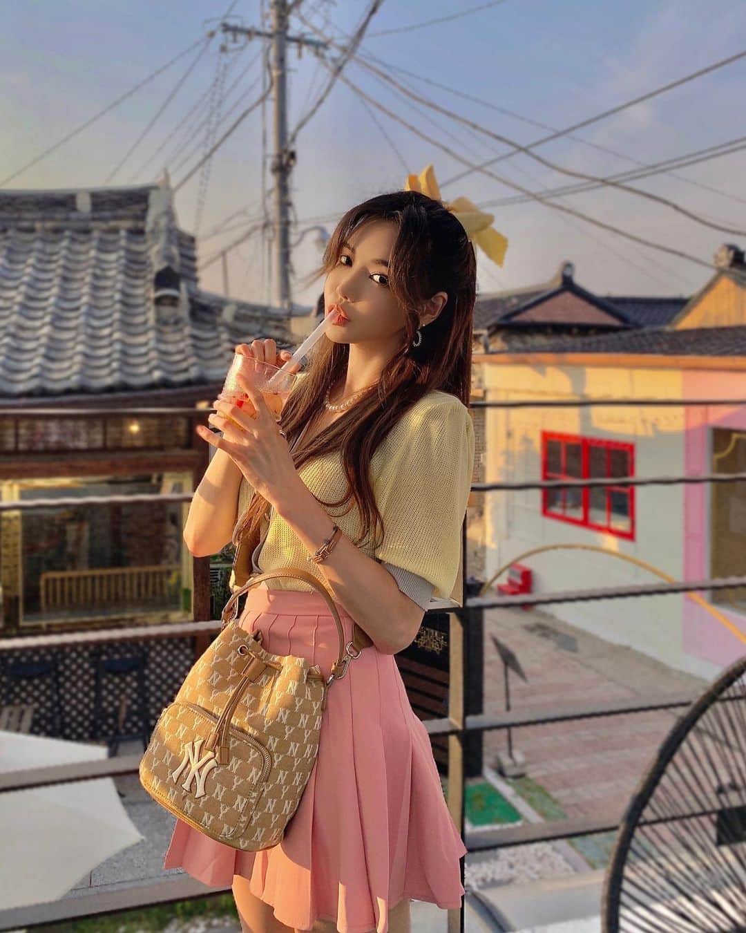 Han Ga Eunさんのインスタグラム写真 - (Han Ga EunInstagram)「When can I travel abroad?  . .  언제쯤 자유롭게 여행할까..   #trip #summer2021」7月25日 2時33分 - gaeungbebe
