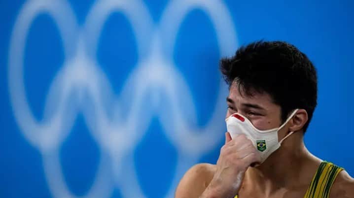 アルトゥール・オヤカワ・マリアノのインスタグラム：「Esporte! “É sobre escalar e sentir que o caminho te fortaleceu” 🙏🏻🔥  Foto: Gregory Bull #olympics #tokyo2020」