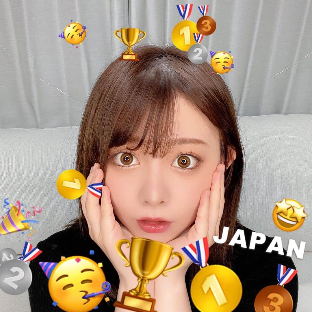 成重優梨のインスタグラム：「SNOWであそんだ🧡  最近全く自分の写真をあげんくなったけん久しぶりに大好きなアプリ使ってみた！  新しいフィルター試しよったらオリンピック仕様みつけた🏀 みんなも #おうちで応援 しようぜ！！！🏀  #snowcam #がんばれニッポン　#東京2020」