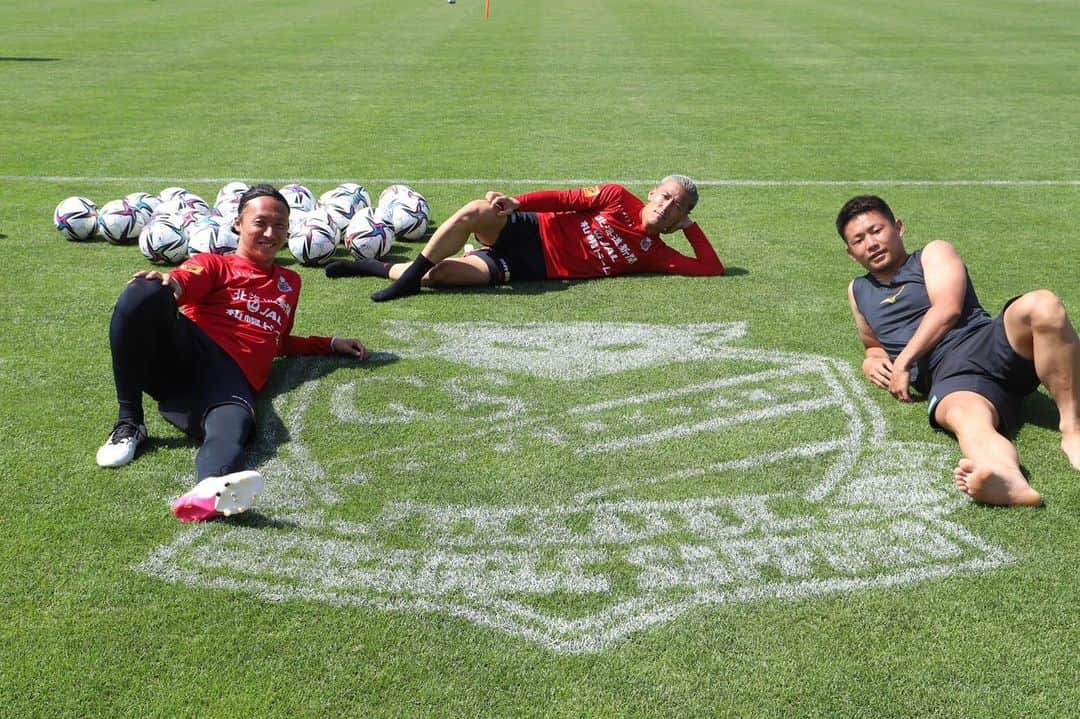 荒野拓馬のインスタグラム：「人生の半分以上コンサドーレ  後半戦も頑張るぞ #北海道コンサドーレ札幌 #愛してる北海道 #コンサドーレ #映え #菅野孝憲 #菅大輝」