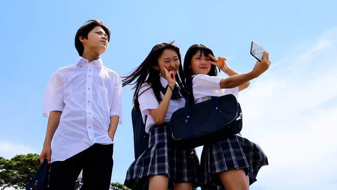 いおりくんTVさんのインスタグラム写真 - (いおりくんTVInstagram)「「変わらないもの」 制服でMV撮影✨ 3チャンネル同時公開予定😍 のえのん番組 ももかチャンネル いおりくん TV お楽しみにです🎤✨  #変わらないもの #のえのん #ほのぼの #ももかチャンネル #いおりくんtv #mv撮影 #mv #制服 #青春」7月24日 18時18分 - iorikuntv