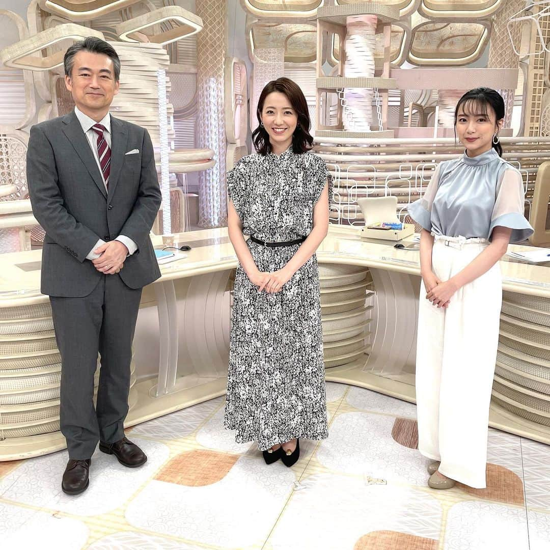 フジテレビ「プライムニュース イブニング」さんのインスタグラム写真 - (フジテレビ「プライムニュース イブニング」Instagram)「いよいよオリンピック開幕！ 続々と始まる注目の勝負。 きょうから番組は、内田・佐久間コンビでのスタートと いつもと違う五輪バージョンです。 たっぷりと五輪ニュースお伝えしました。 ⁡ あすもどうぞよろしくお願いします。 ⁡ 内田嶺衣奈 #Liesse @liesse_official ⁡ 佐久間みなみ #Liesse @liesse_official #rienda @rienda_official ⁡ #内田嶺衣奈 @reina.uchida #奥寺健 @fujitv_announcer #永尾亜子 @ako_nagao #佐久間みなみ @sakuma_minami #フジテレビ #アナウンサー #ニュース」7月24日 19時21分 - livenews_it