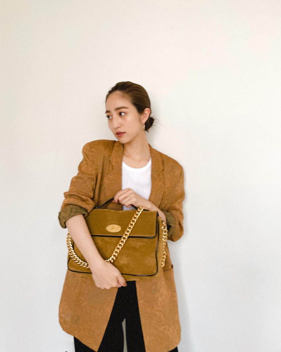 堀田茜さんのインスタグラム写真 - (堀田茜Instagram)「🧡🧡🧡 #MulberryxAlexaChung  #Mulberry50  #あかねのしふく」7月24日 21時55分 - akanehotta