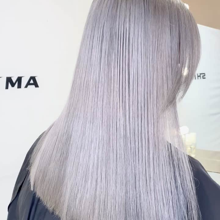 原涼香のインスタグラム：「𝙨𝙞𝙡𝙫𝙚𝙧 𝙗𝙡𝙤𝙣𝙙 🤍  3〜4 care bleach ✔︎ ㅤㅤㅤㅤㅤㅤㅤㅤㅤㅤㅤㅤㅤ  #SHIMA#韓国ヘア#韓国スタイル#網紅#ワンホンヘア#網紅ヘア#網紅スタイル#レイヤーカット#ハイトーン」