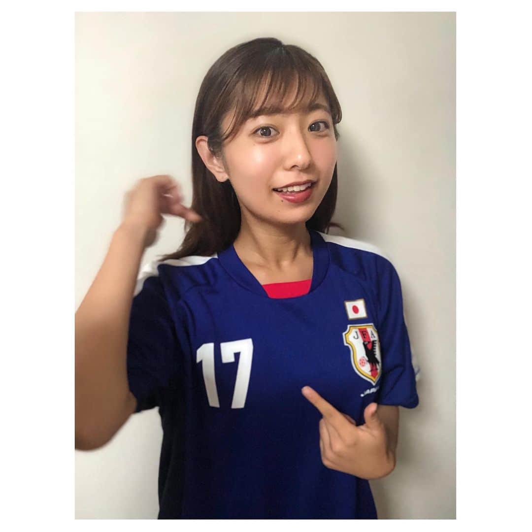 白戸ゆめのさんのインスタグラム写真 - (白戸ゆめのInstagram)「⚽️ . このあと夜8時からは サッカー日本代表 vsメキシコ戦🇲🇽 5チャンネルで応援しましょう💙 . 私は高校時代から #長谷部誠 選手のファンで 日本代表ユニは3.4枚ほど持っています😂 . きょうはこの初めて買ったユニを着て 日本を応援します📣ふぁいと〜💫 . #サッカー #日本代表 #男子 #5チャンネル #中継 #17 #ユニフォーム #サッカー女子 #家に17番のユニたくさん笑 #頑張れ日本 #⚽️ #🇯🇵 #侍ブルー　 #そろそろ次の世代の推しを見つけたい」7月25日 19時39分 - yumeno.s_