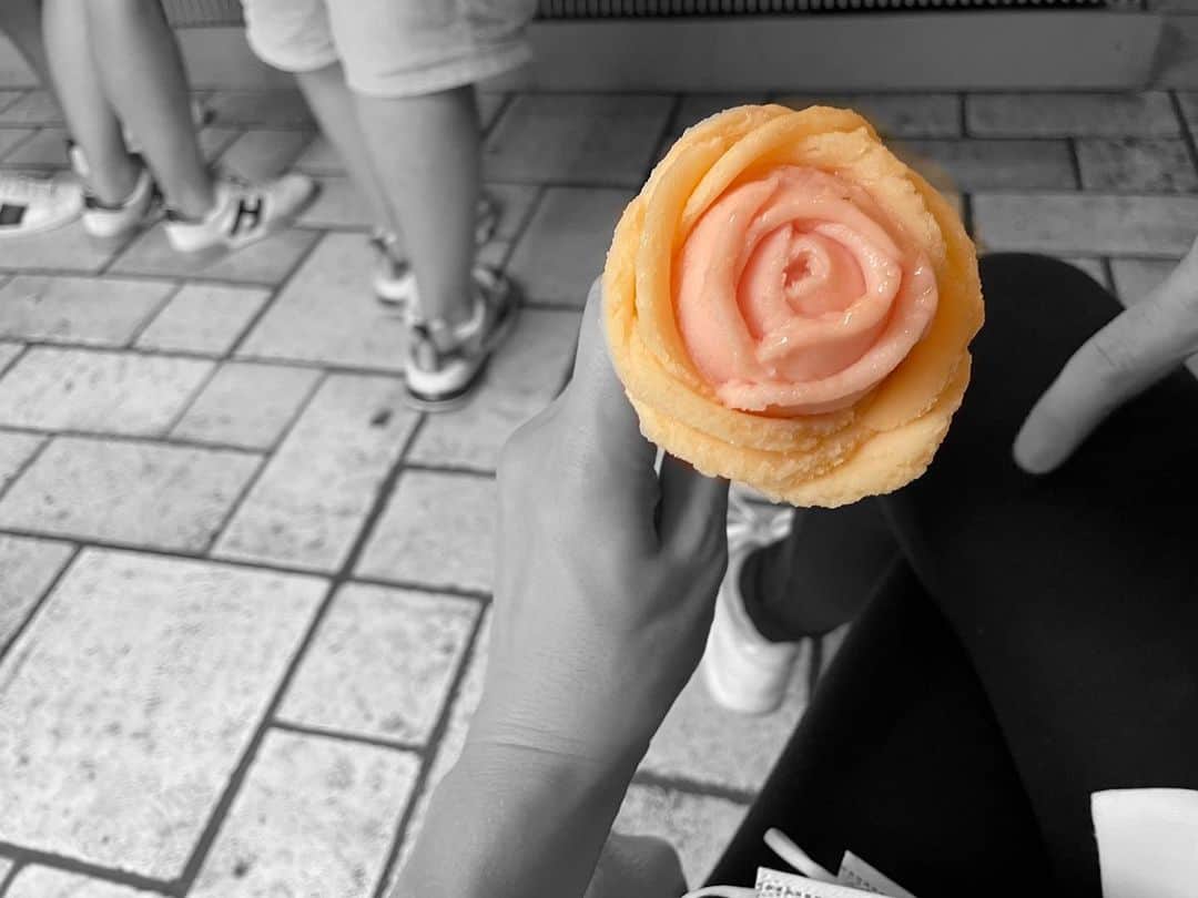 のインスタグラム：「🍦」