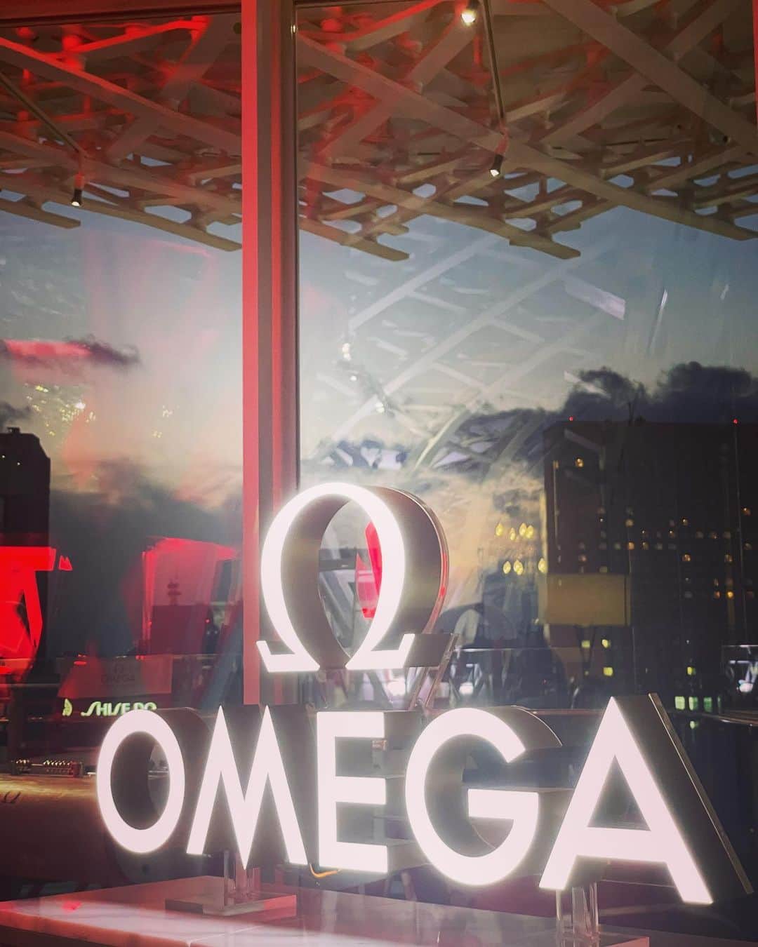 佐野友妃子さんのインスタグラム写真 - (佐野友妃子Instagram)「とてもラグジュアリーな空間 OMEGA SKY LOUNGEで試合を観戦してきました🥇🤍  #omegaofficialtimekeeper  @omega」7月25日 21時34分 - yukikosano1111