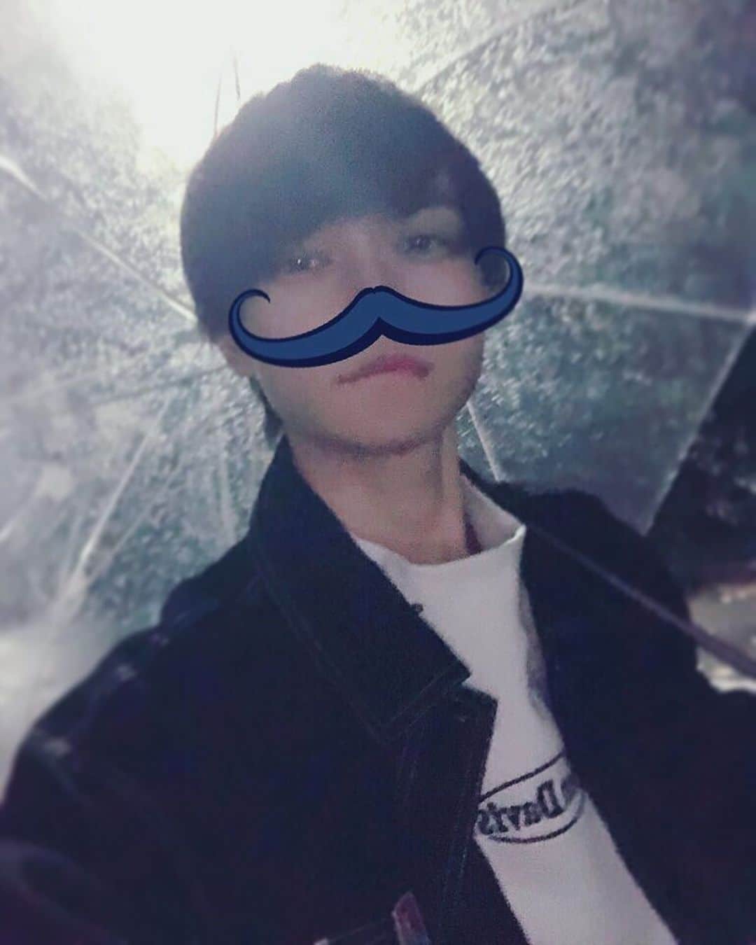 そらびびのインスタグラム：「インスタに無い写真4  こいつ自分のことカッコいいと思ってるな。かっこいいけど。」