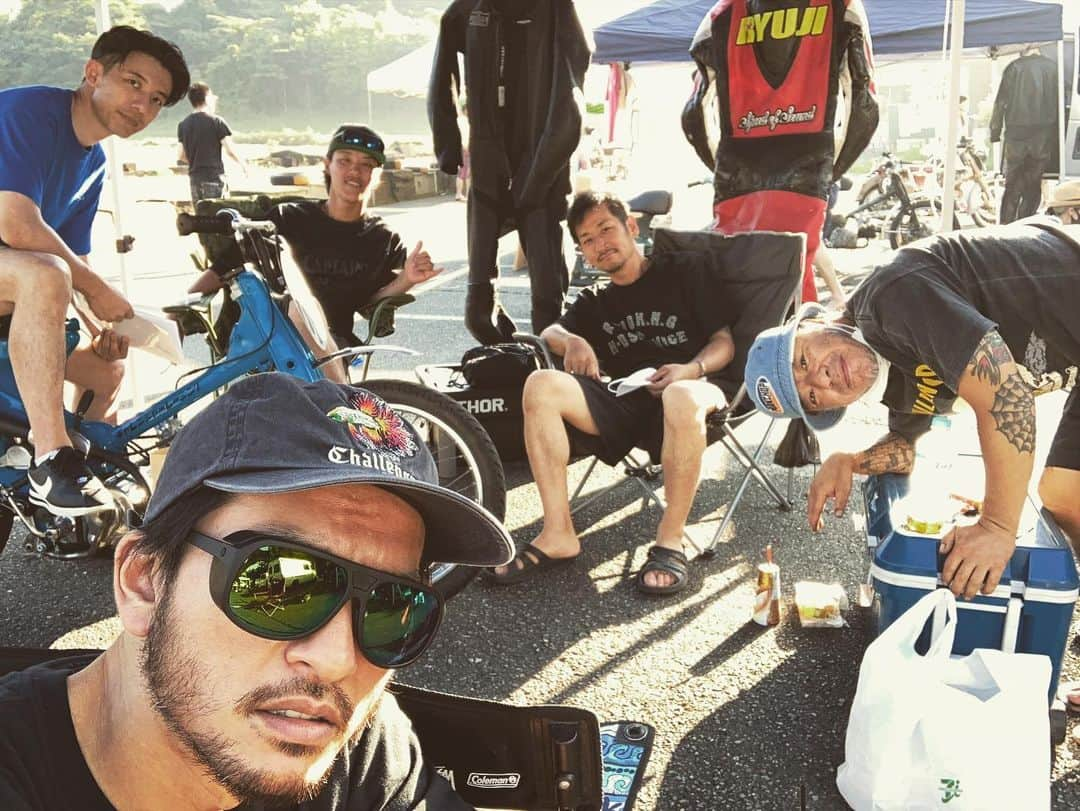 長瀬智也さんのインスタグラム写真 - (長瀬智也Instagram)「#チャレンジャーレーシング #challengerracing #85 #初 #bobl #eobl #6時間耐久 #無事完走 #久しぶりに遊び疲れた」7月26日 11時08分 - nagasetomoya_