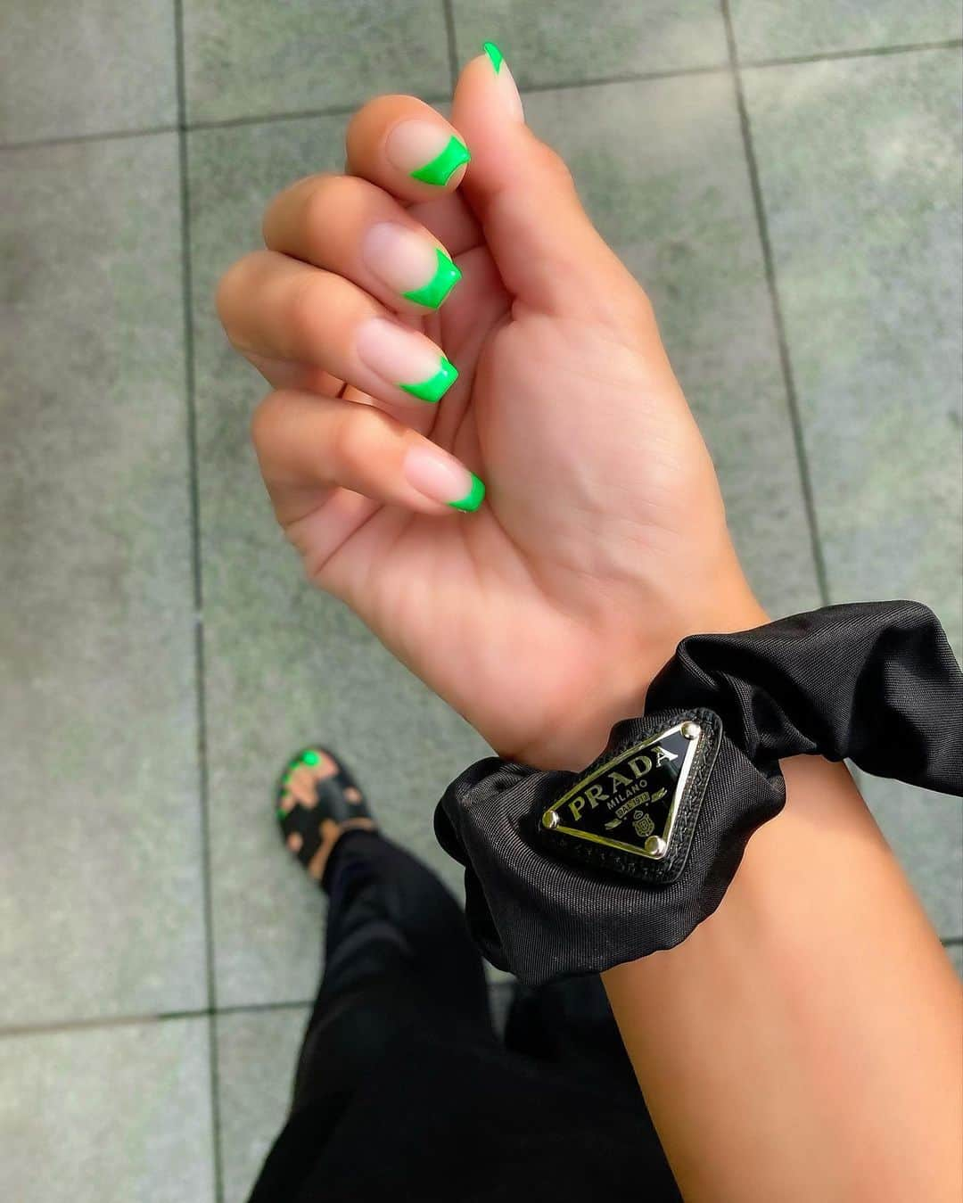 GENKINGさんのインスタグラム写真 - (GENKINGInstagram)「new nails by @nailsalonlifes  ピスタチオと迷ったけど、今年2回目の緑💚💚💚」7月26日 17時41分 - _genking_