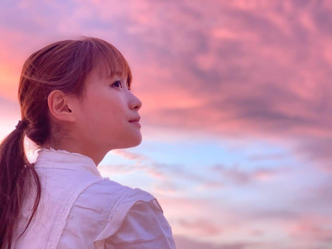 大原櫻子さんのインスタグラム写真 - (大原櫻子Instagram)「今。 とても綺麗な空。今です。今。  屋上からの景色…✨」7月26日 19時03分 - sakurako_ohara