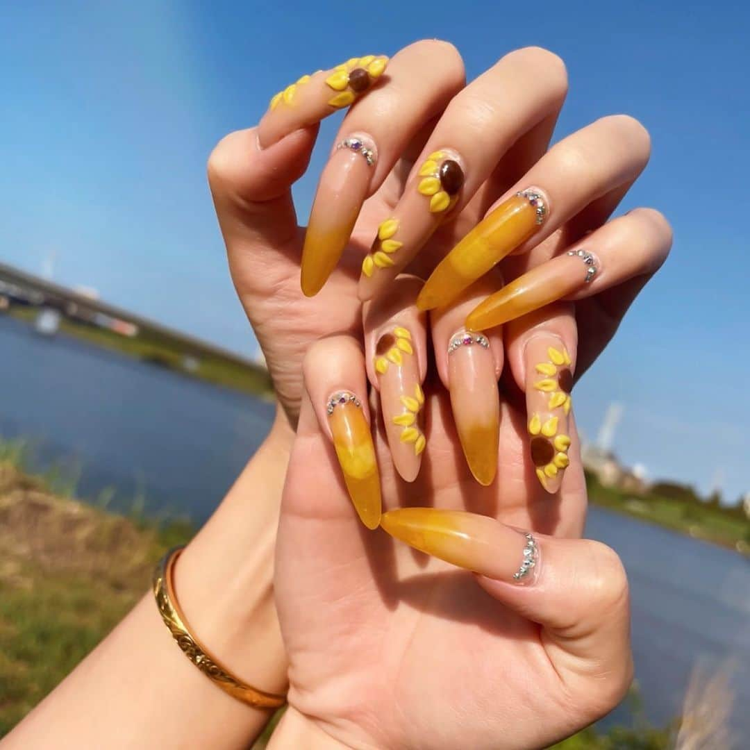 さあちゃむ.さんのインスタグラム写真 - (さあちゃむ.Instagram)「🌻ひまわりnail🌻」7月26日 19時42分 - saacham_style