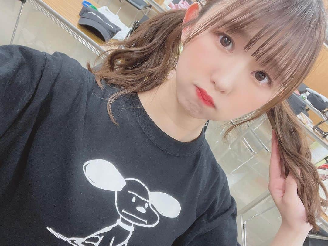 熊沢世莉奈さんのインスタグラム写真 - (熊沢世莉奈Instagram)「⁡ ⁡ 流石にそろそろ変えないとまずいなと思い、 この間携帯をiPhone12proに変えたよ📲 ⁡ 写真の明るさとか写りも全然違くて なんで早く変えなかったんだろうって後悔…😵‍💫 ⁡ ⁡」7月26日 21時25分 - kuma_0417