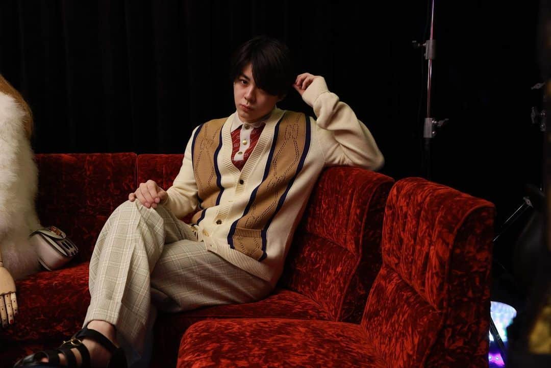宇佐卓真のインスタグラム：「九段ハウスで開催されたGUCCI の展示会に遊びに行って来ました。  いろんなアイテムがいくつもの部屋にあり、それぞれ世界観が違ってすごく楽しめました。 #GucciAria  #gucci」