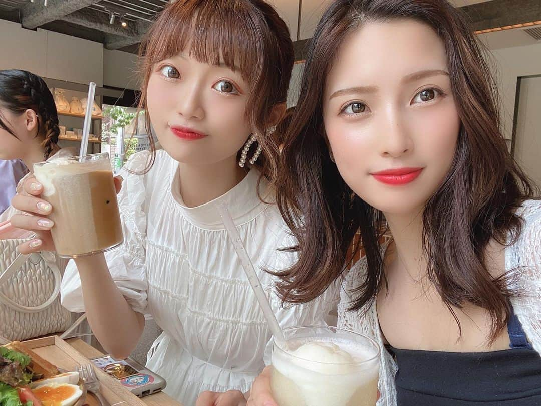 中井りかさんのインスタグラム写真 - (中井りかInstagram)「あんちゃん( @anan___anju )と渋谷原宿デートした日の🤍 ブルーボトルでランチしてディズニープリンセス展行ってきた👼🏻☁️☁️ たのぴかった☀︎」7月26日 22時33分 - rika___n24x