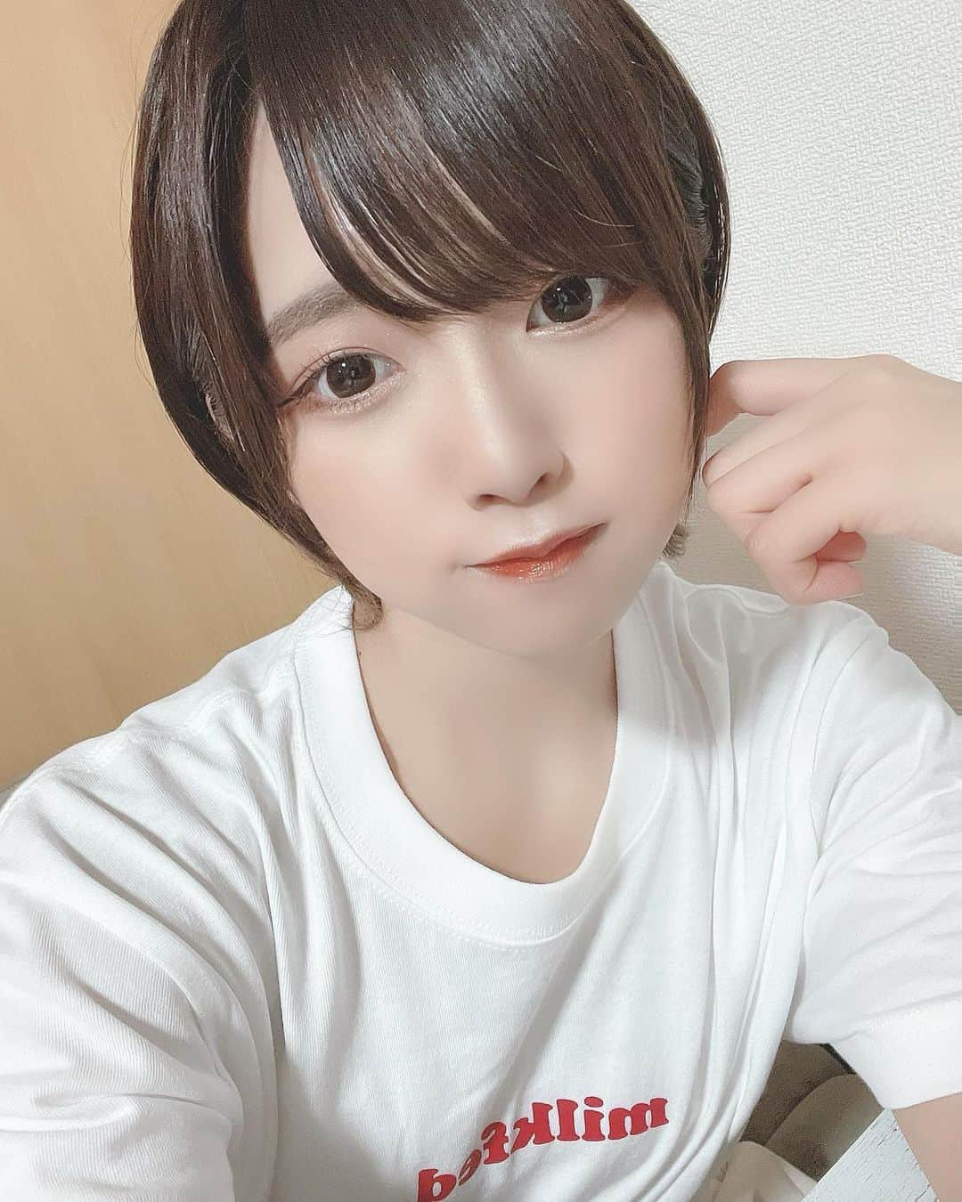 香月杏珠さんのインスタグラム写真 - (香月杏珠Instagram)「最近ヘアセットの仕方ちょっと変えた🌼  どう？すき？？」7月26日 22時43分 - anjyu_neko