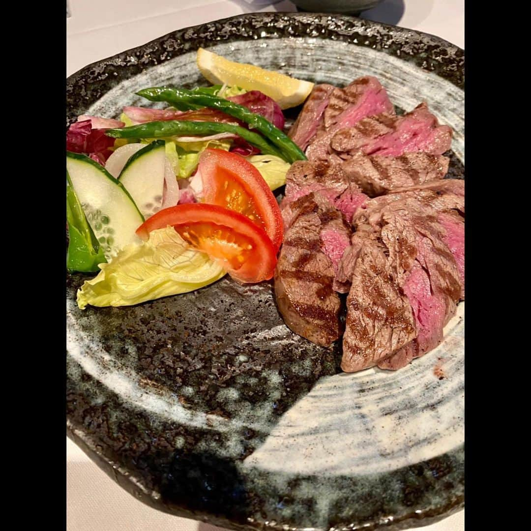 木村拓哉さんのインスタグラム写真 - (木村拓哉Instagram)「「昨日の夕食、思い切って和食屋さんへ。 サービスも、味も本当に"おもてなし"の行き届いたお店でした‼︎ ローマでこんなに美味しい和食に出会えるとは…。 ご馳走様でした‼︎」   STAYSAFE‼︎   拓哉 #木村拓哉#TakuyaKimura」7月26日 23時34分 - takuya.kimura_tak