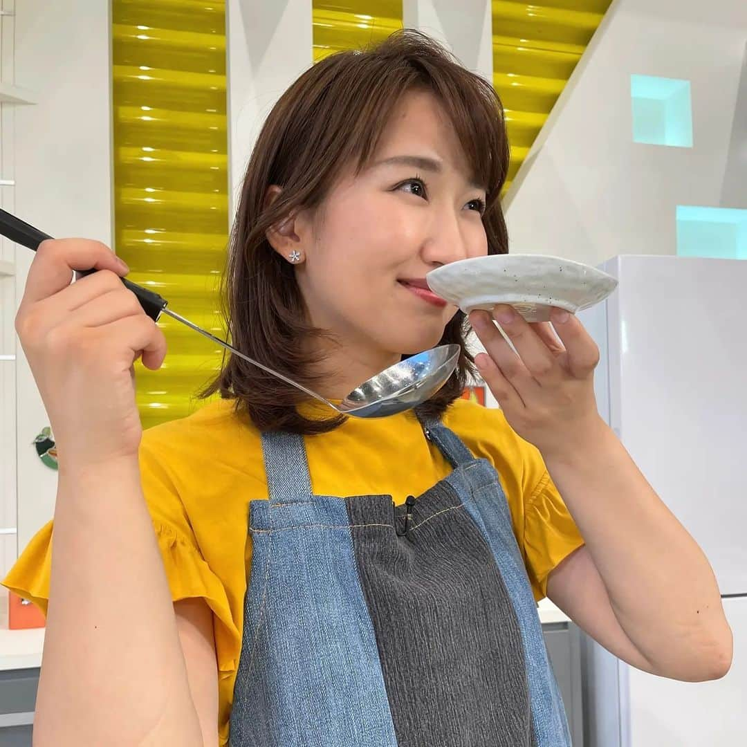 札幌テレビ「どさんこワイド朝」さんのインスタグラム写真 - (札幌テレビ「どさんこワイド朝」Instagram)「あすのピックアップは、 「全国行列店のお取り寄せ」。 ご好評につき第4弾！  写真はおでんの出汁をチェックする西尾アナです。 . . #どさんこワイド朝 #西尾優希  #あすのピックアップ  #全国 #行列店 #お取り寄せ  #おでん #出汁 #チェック  #味にうるさいアナウンサー」8月25日 12時23分 - dosanko_asa