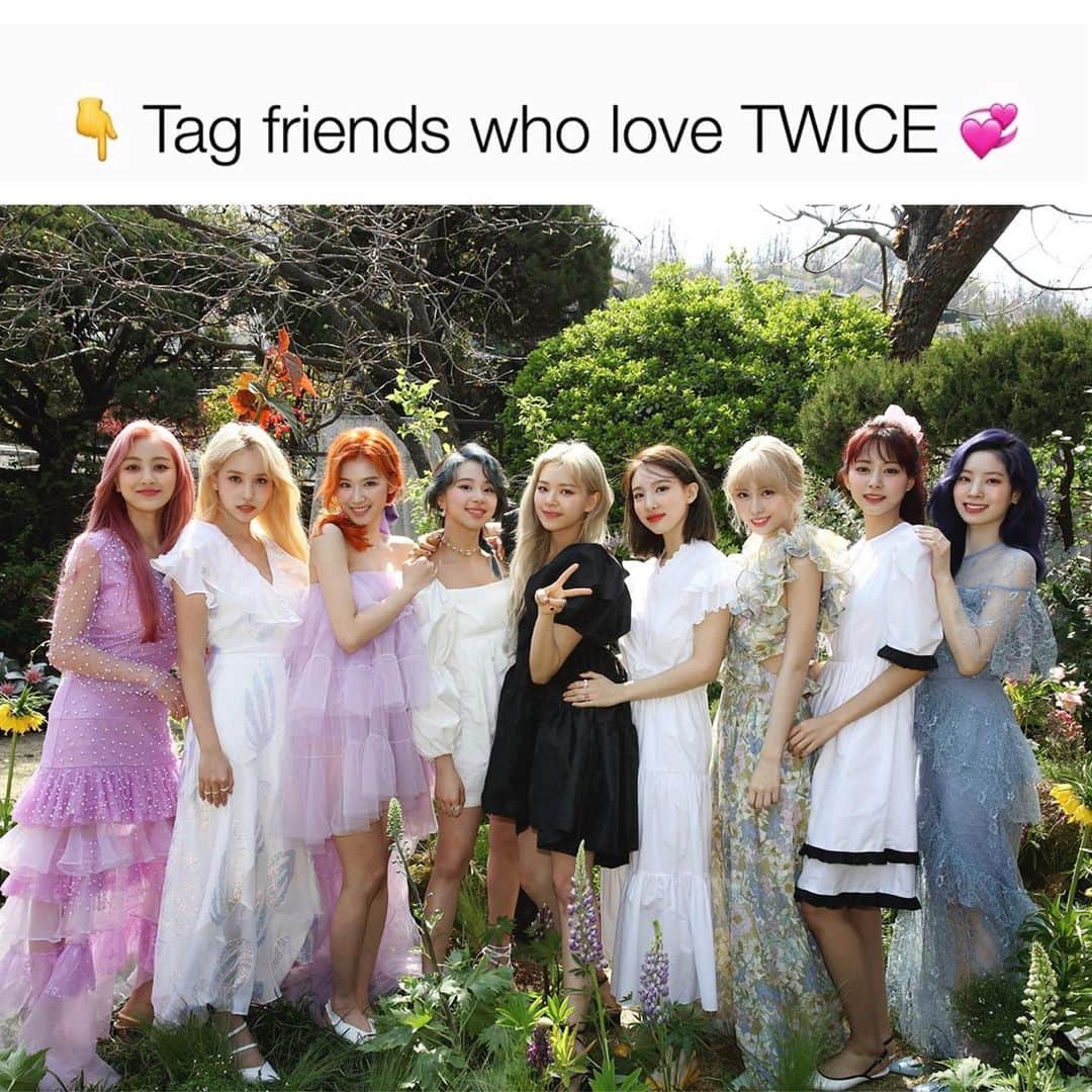 ナヨンのインスタグラム：「LAST DEAL 🎉💋 😍 Upgrade your TWICE MERCH collection now! www.kpopersify.com 🛍 🌈 TAG your friends to buy you 🙆🏻‍♀️ ✨ Get Yours NOW At The Link In My Bio ☝🏼 🌍 Worldwide FREE Delivery ✔️ Use code ‘AUG21’ to get discount 10% off ✨Follow @kpopersify for more TWICE deals! 🙊  ‼️ LIMITED STOCK ‼️」