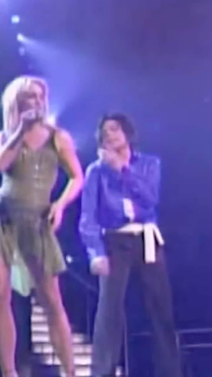ブリトニー・スピアーズのインスタグラム：「💋💋💋」