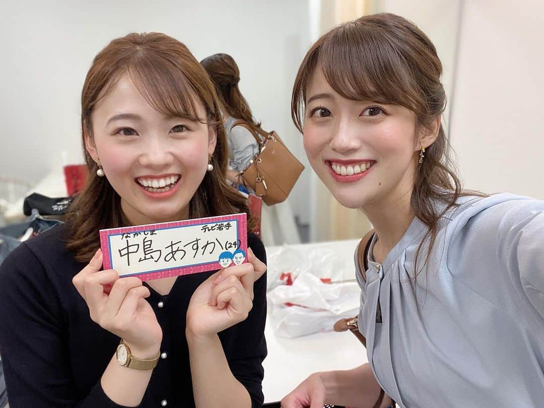 澤井志帆さんのインスタグラム写真 - (澤井志帆Instagram)「. 2021.8.21 ⁡ 「オドぜひ」アナウンサーSP🌷✨ ⁡ 静岡では、 8/21(土) 午後１時〜　 Daiichi-TVで第１回を放送します🤍 ⁡ この回では、福島中央テレビの直川アナ(@noupan_official )と、テレビ岩手の中島アナ(@nakashima_asuka_official )がメインでトークしています☺ 収録が面白くて楽しくて、頬が攣りそうになるくらい笑ってました🙈 ⁡ ぜひご覧ください♩ ⁡ 第２回は来週の同じ時間に放送です！ またお知らせします✨ ⁡ ちなみに工藤アナ・中島アナとは同期なんです！ 久しぶりに会えたのでお話に夢中になり一緒に写真を撮る事を忘れていて、収録後中京テレビさんを出る時に慌てて撮りました😂笑 本当に残念だったのが直川アナとタイミングが合わず一緒に撮れなかったこと。。。 またお会いできる機会に恵まれます様に😭😭😭 ⁡ ⁡ #オードリーさんぜひ会ってほしい人がいるんです  #オドぜひ #中京テレビ #DaiichiTV #福井放送#工藤遥 アナ #テレビ岩手#中島あすか アナ #中島アナは昨日Instagram開設🎉」8月21日 8時28分 - shiho_sawai