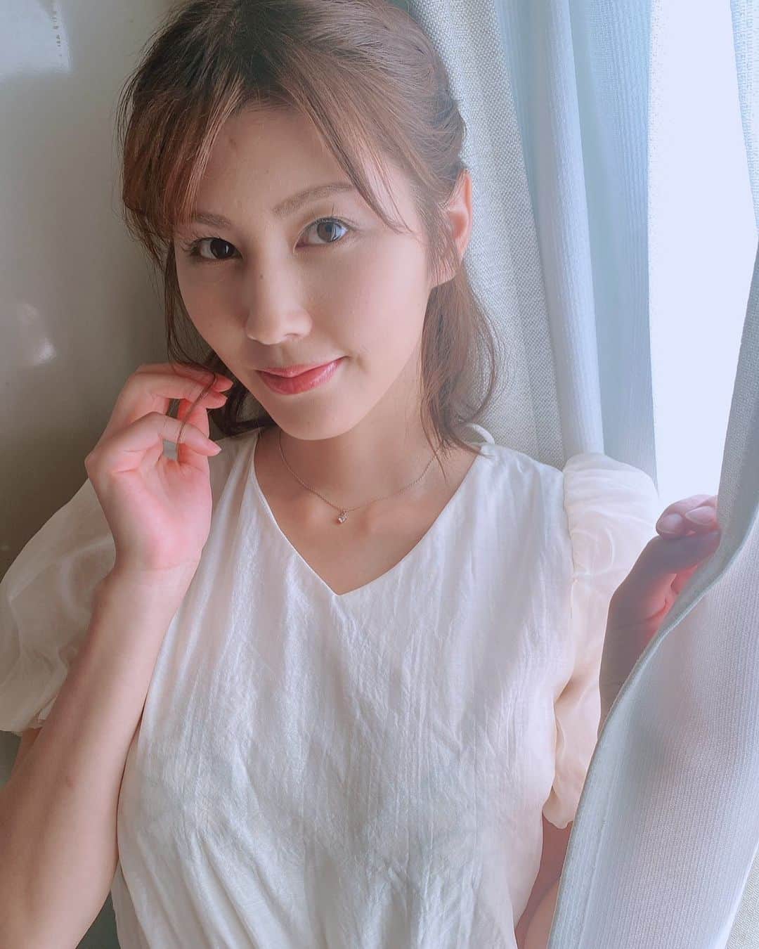 美乃すずめのインスタグラム：「＊  日向ぼっこします？」