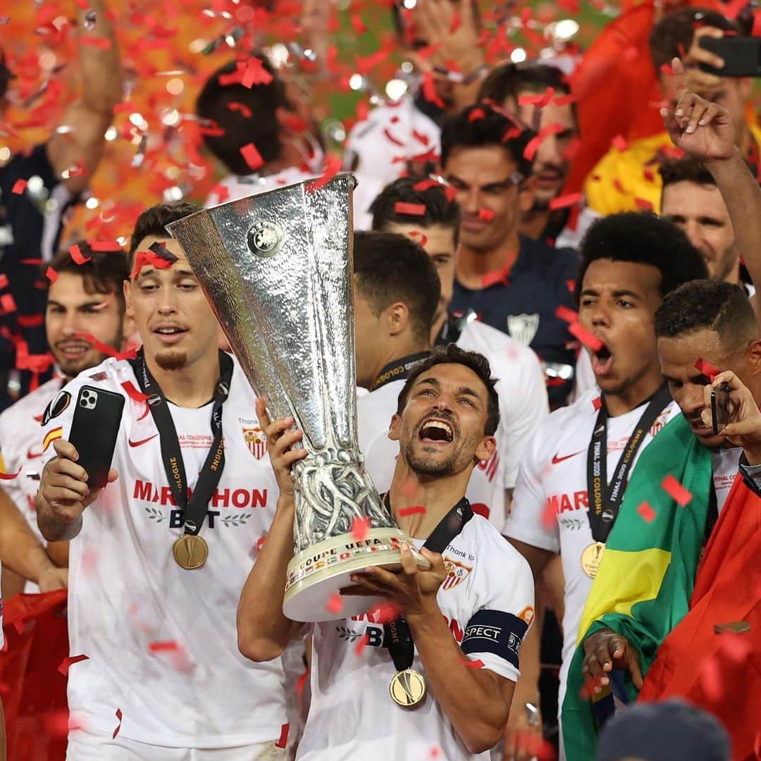 ヘスス・ナバスのインスタグラム：「Ha pasado un año pero jamás olvidaré este día… tampoco los sevillistas. Vamos mi Sevilla」