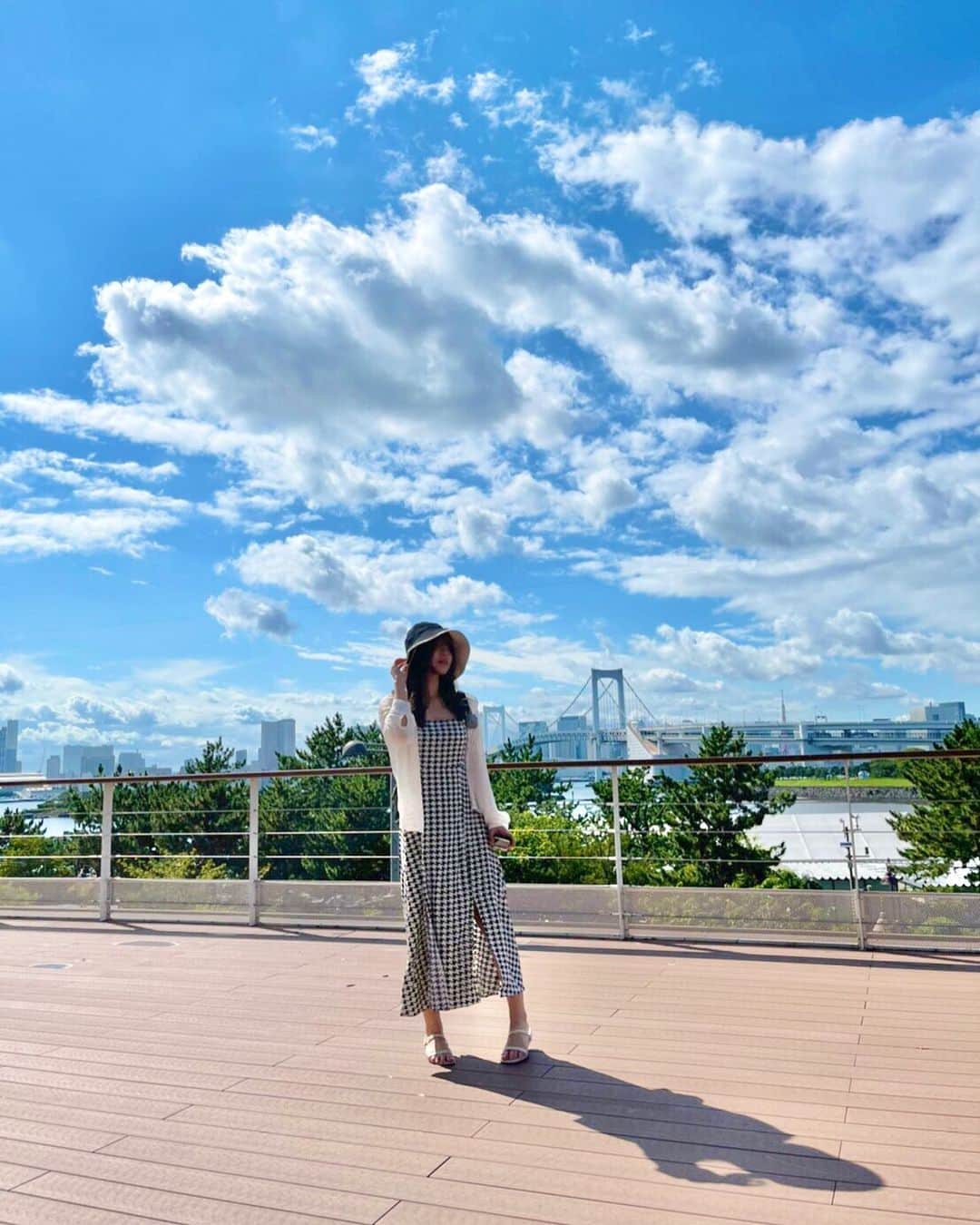 倉田瑠夏さんのインスタグラム写真 - (倉田瑠夏Instagram)「☁️🌻  #いつしかの写真  #私服」8月21日 16時38分 - ruka.kurata