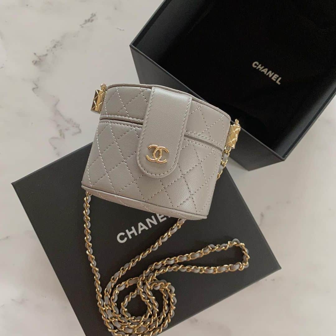 桃瀬りんかのグルメインスタ