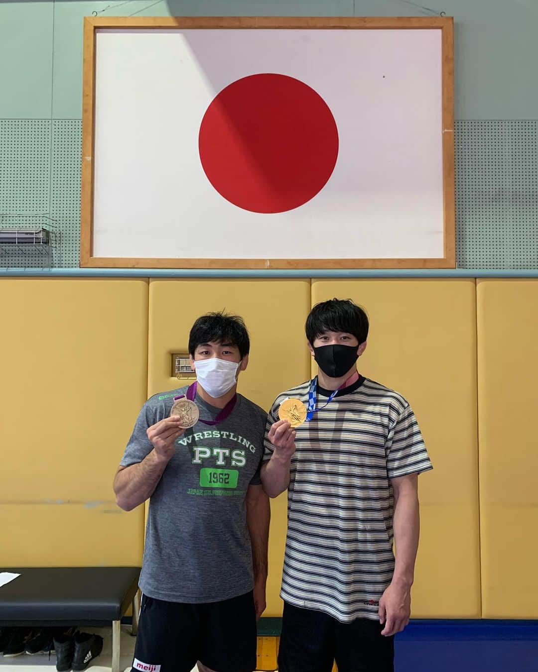 乙黒拓斗のインスタグラム：「Legend 🔥 Tatsuhiro Yonemitsu🔥 London Olympic gold medalist🥇  I had the opportunity to take a picture. be on the same team and from the same hometown.」