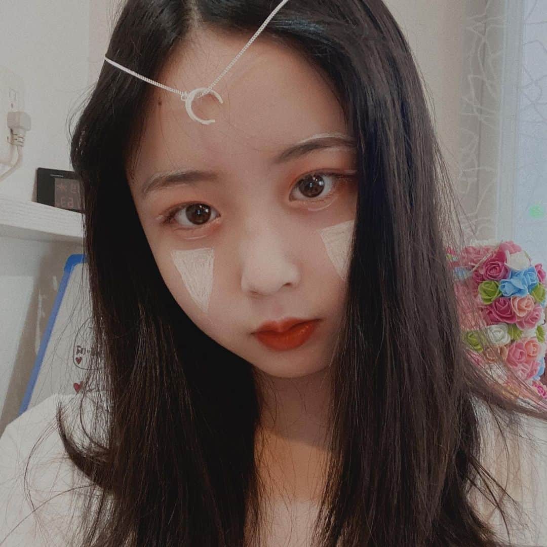 のインスタグラム：「`߰߮🖤߮߬ ⃕🌙」