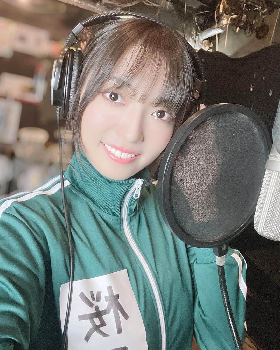 桜田愛音のインスタグラム：「今日はレコーディング行ってきたよ~🎧 お楽しみに🤭💭 ・ ・ ・ ・ ・ ・ twitter→ sakurada_anon ←検索🔍 ・ ・ ・ #桜田愛音　#マグニファイエンタテイメント　#インスタグラビア #グラビア　#水着 #撮影会　#撮影 #撮影モデル #カメラ #メイク #camera #Shooting #makeup #girl  #photooftheday #selfie #tiktok」