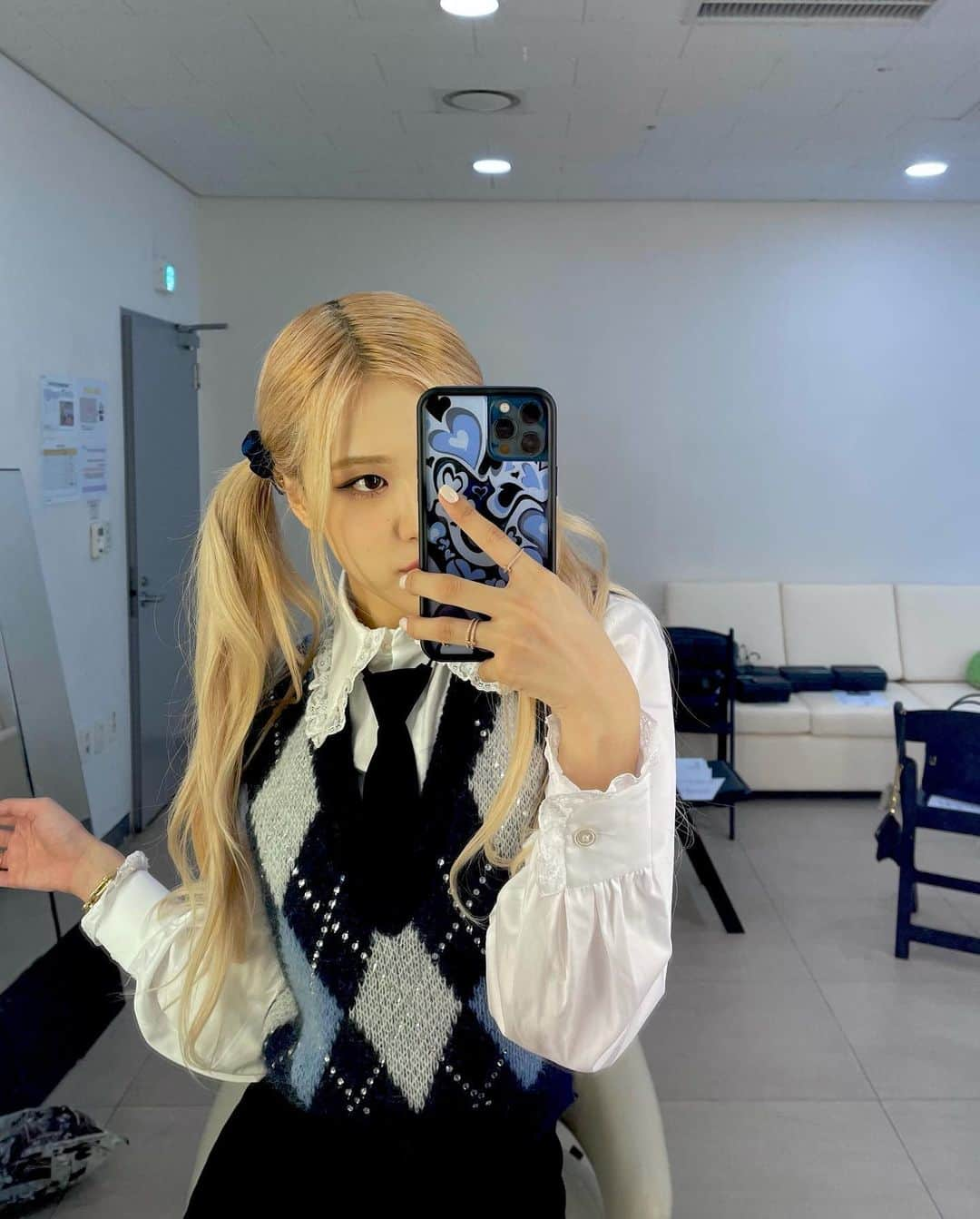 ロゼさんのインスタグラム写真 - (ロゼInstagram)「❤️‍🩹」8月21日 21時04分 - roses_are_rosie